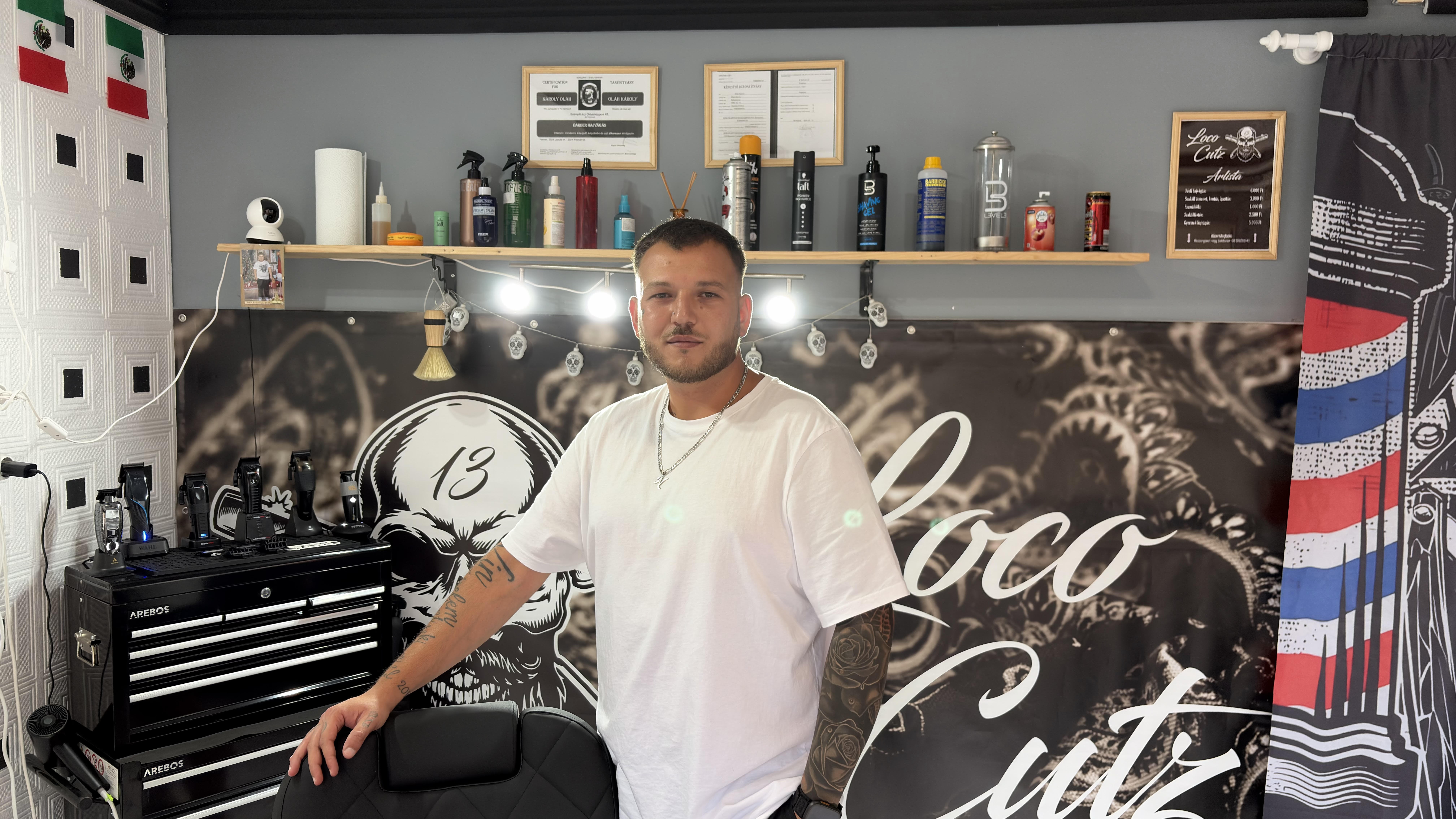Karel, a Loco Cutz Barber Shop tulajdonosa – férfi hajvágás és szakáll igazítás Szécsényben
